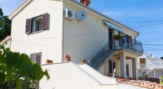 Apartment Iva, Prenota Appartamento Hotel a Isole Quarnerine con parcheggio, Parcheggio