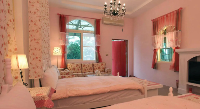 Sheep House B&B, Забронировать Отель «постель и завтрак» Отели Хуалянь с парковкой, Парковка