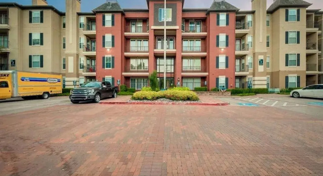 Uptown CityPlace Apartments X RBA Living, Забронировать Апартаменты/квартира Отели Далласа с парковкой, рядом с Magnolia Theater, Парковка