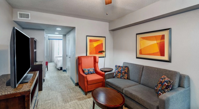 Четырёхместный люкс Hilton Garden Inn Augusta