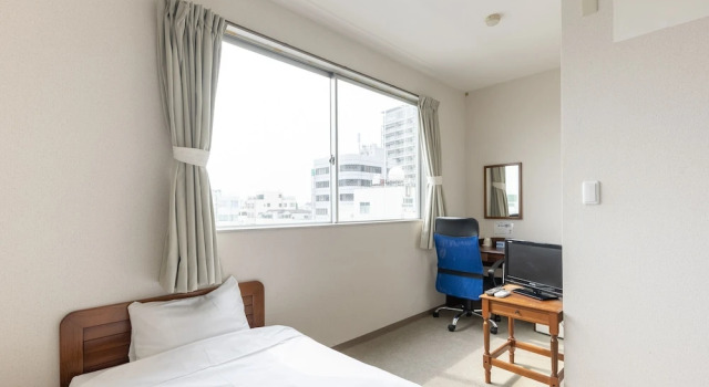 Tabist Tatebayashi Station Hotel, Забронировать Отель Отели Gunma с парковкой, Парковка