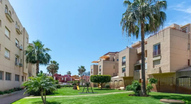 Homemálaga Guadalmar Beach 34, Забронировать Отель Отели Малаги с парковкой, рядом с Природный парк в устье реки Гвадалорсе, Парковка