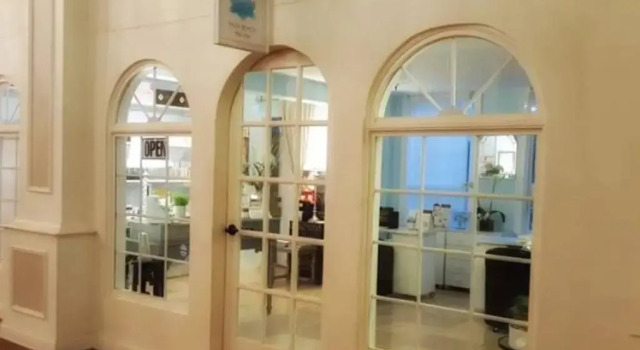 Апартаменты Superior Hemingway Suites at Palm Beach Hotel Island