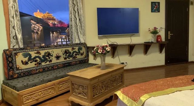 Yuqiao Courtyard Hotel