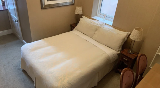Entire Seaside Home, Sleeps 8, All en-suite rooms, Buchen Sie Hotel Wallasey Wirral