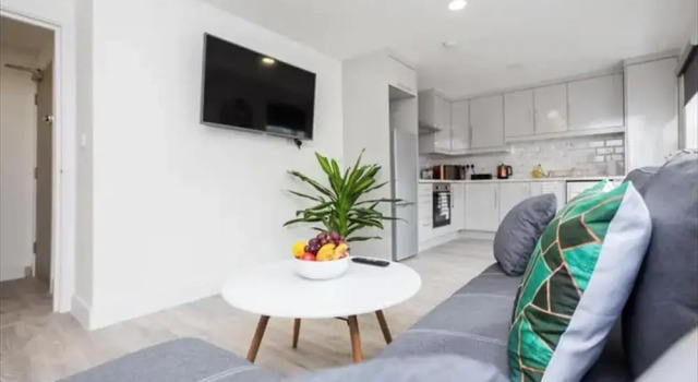 Spacious 1 bed Flat With View, Забронировать Апартаменты/квартира Апартаменты Лондона, рядом с Шордич, Апартаменты/квартира