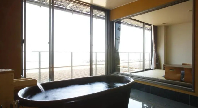 Четырёхместный номер Standard с видом на море Bayside Square Kaike Hotel