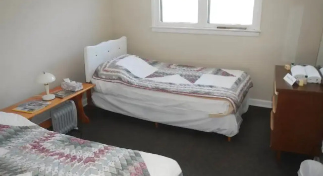 Limerick Lake Lodge & Marina, Varaa Hotelli  
