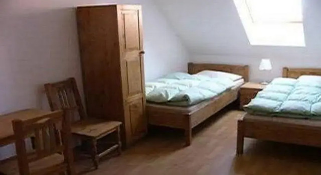 Bundás Vendégház Fertőszéplak, Book Hotel Hoteller i Western Transdanubia med parkering, Parkering