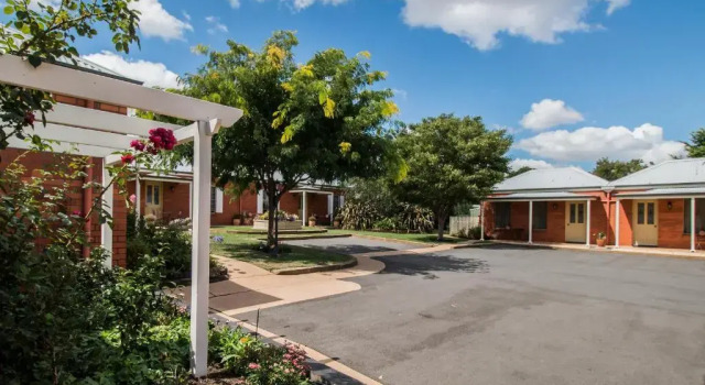 Ross Motel