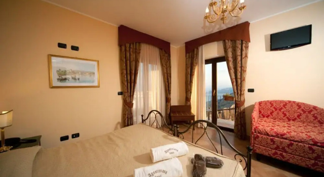 Двухместный номер Standard с балконом и с видом на море Agostiniana Hotel
