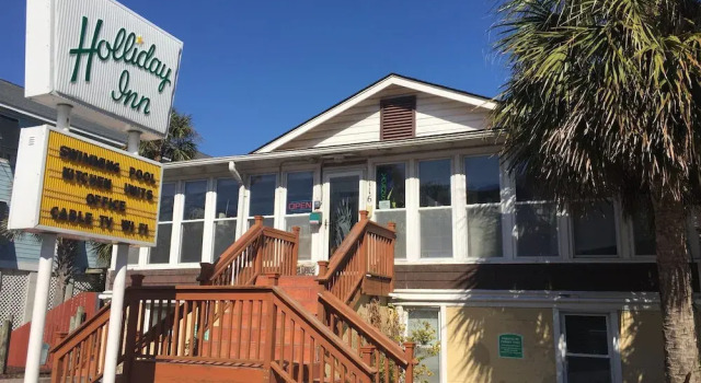 Holliday Inn Of Folly Beach, Забронировать Отель Фоли-Бич Lowcountry, рядом с Рыболовный пирс Фолли-Бич