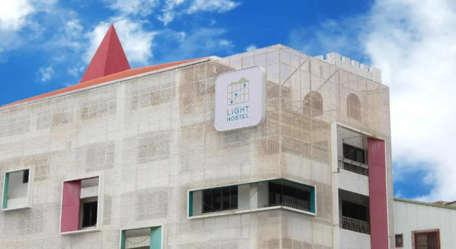 Light Hostel