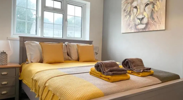 Stunning Beautiful 4-bed House in South Wales, Buchen Sie Ferienhaus Coychurch Glamorgan