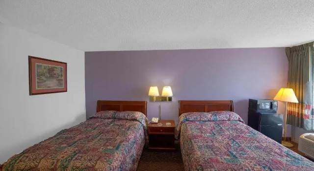 Четырёхместный номер Standard Masters Inn Selma Smithfield I-95 By OYO