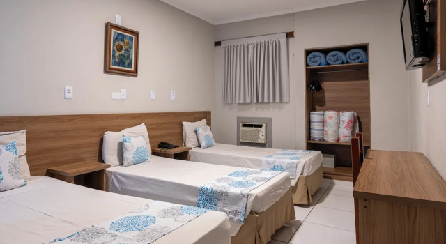 Трёхместный номер Standard Carlton Express - Antigo Plaza Hotel