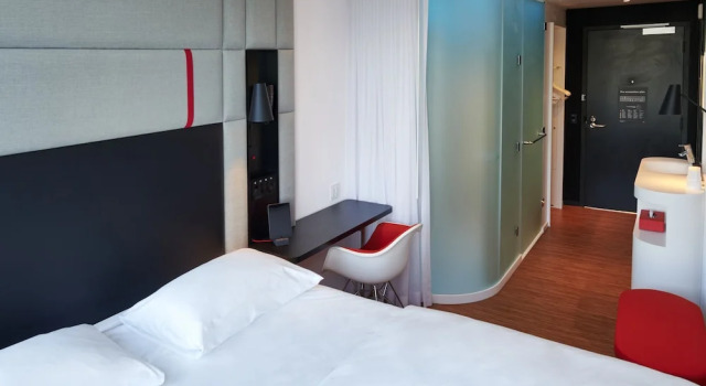 Двухместный номер citizenM Miami Worldcenter