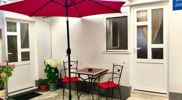 Студия Dinka Apartment