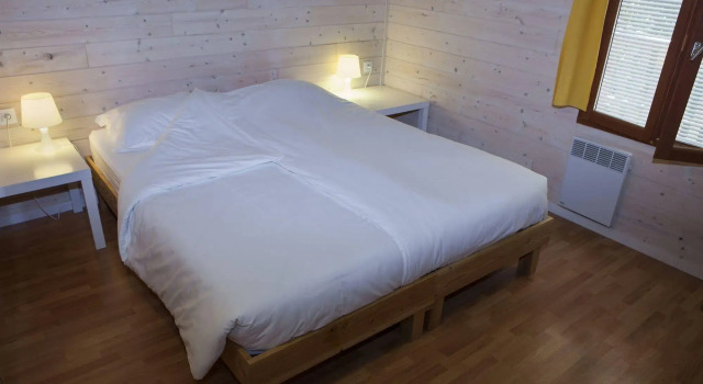 Chalets de vacances Castelwood, Book Chalet Biron Red Perigord