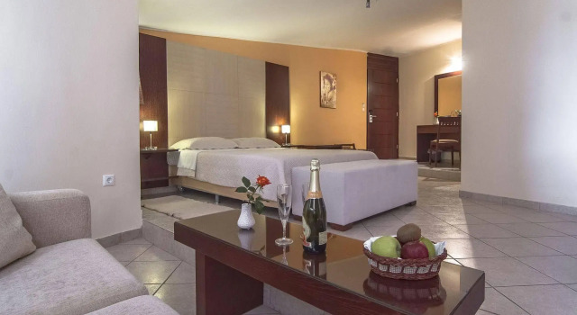 Almira Mare, Book Hotel Drosia Drosia