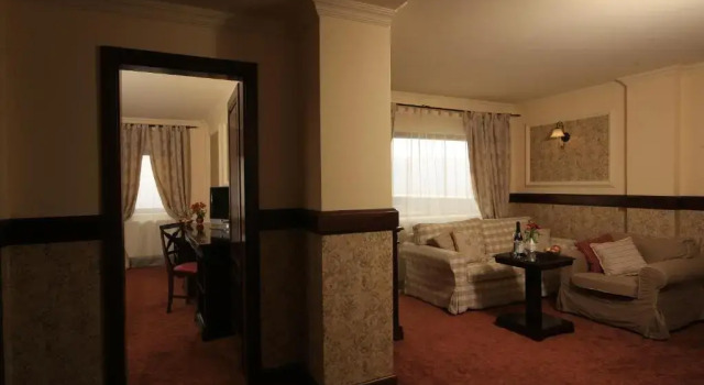 Nobillis - Carpathian Residence, Book Hotel Pestera Brasov