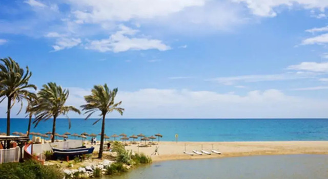 Апартаменты с видом на горы Apt Mairena Forest sea View Pool