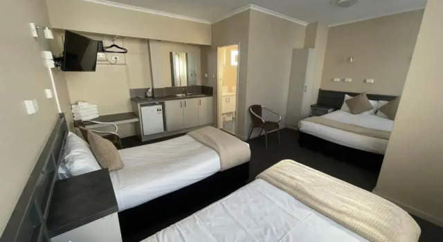 Семейный номер Standard Astor Hotel Motel