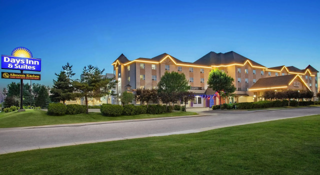 Days Inn & Suites by Wyndham West Edmonton