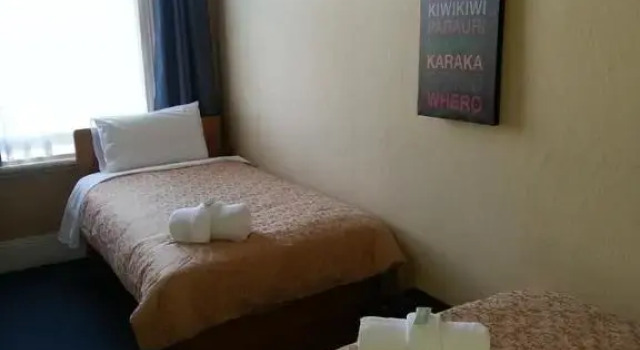 Номер Economy Gladstone Hotel