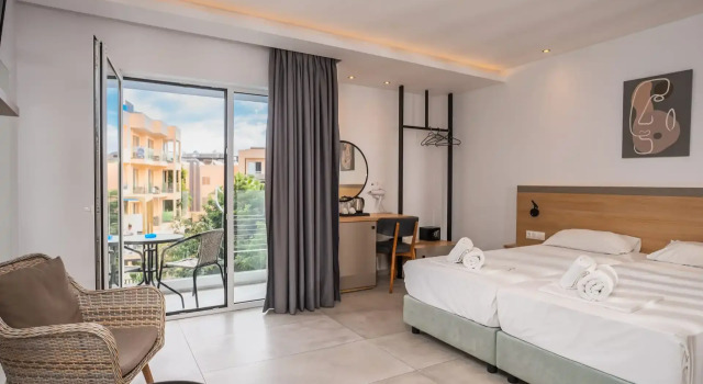 Полулюкс с частичным видом на море Kahlua Boutique Hotel