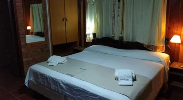 Hotel Cabanas del Parque, Rezerwuj Hotel Hotele w Oberá z parkingiem, Parking