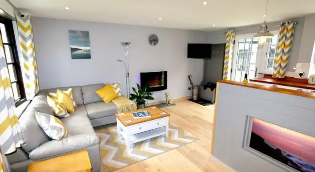 20 Tudor Court " Four Star AA accommodation"