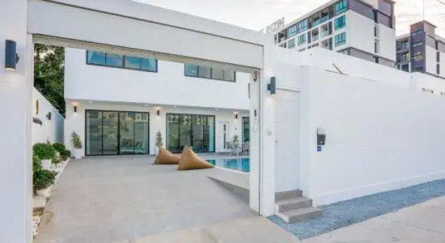 Nine9 Pool Villa Pattaya "3bed" Walking Street 2km