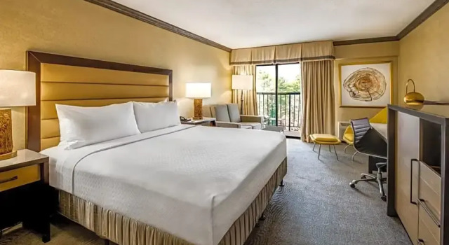 Двухместный номер Standard Crowne Plaza Resort Asheville by IHG