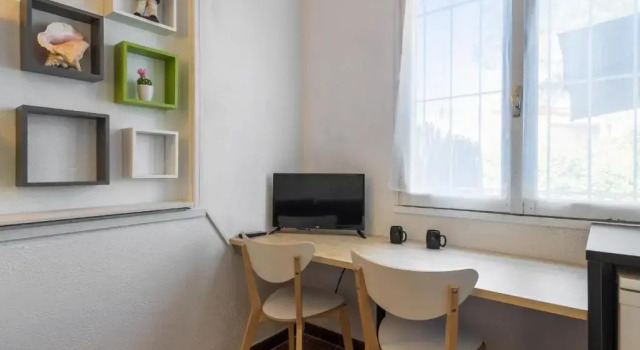 Comfortable studio with air-conditioning in Six-Fours-les-Plages - Welkeys, Забронировать Отель Сис-Фур-Ле-Плаж Var coast