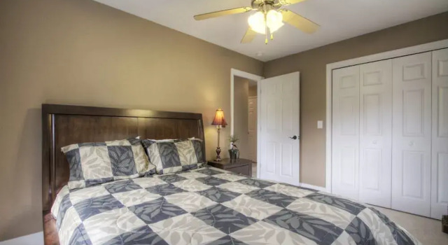 Cherokee Valley Lodge - 6 Br home by RedAwning