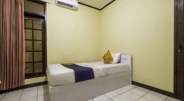 Bee M by OYO Rooms