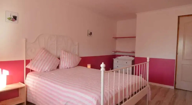 Коттедж Classic с 4 комнатами Lovely Holiday Home in Osmanville With Terrace