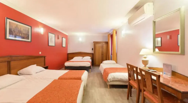 Семейный номер Standard Hotel Richmond Gare du Nord