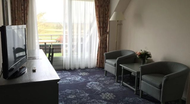 Hotel Sportsbar & Brasserie Dorhout Mees, Забронировать Отель Отели Норда 3 звезды, 3*