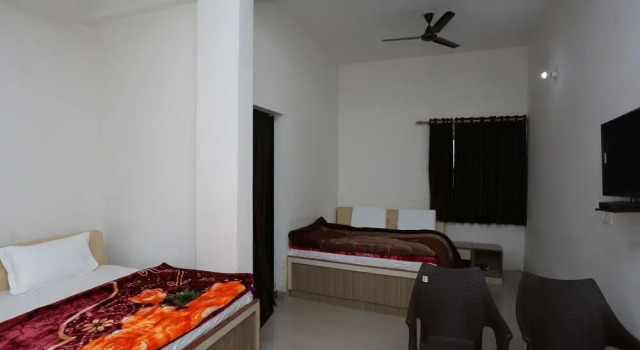 Sumanglam Homestay by OYO Rooms