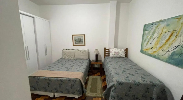 Copacabana, confortável apto de 2 quartos, quadra da praia