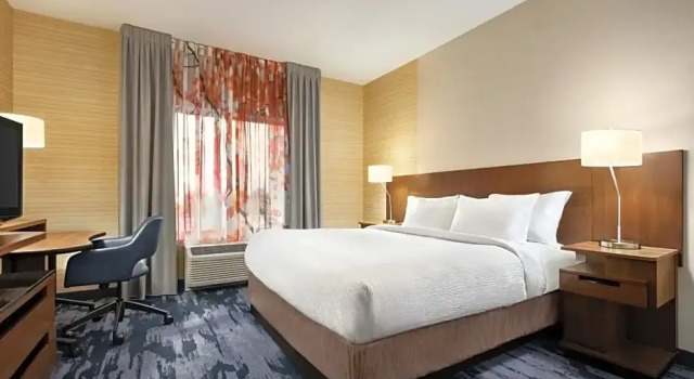 Номер Standard Fairfield Inn & Suites by Marriott Hershey Chocolate Avenue