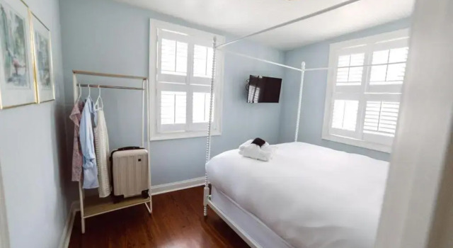 Guesthouse Charleston EAST 44