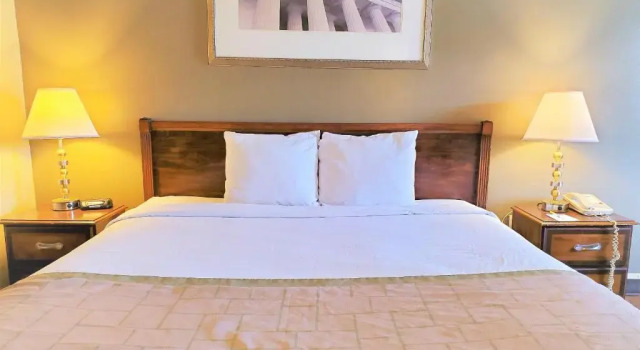 Номер Standard Days Inn Towson