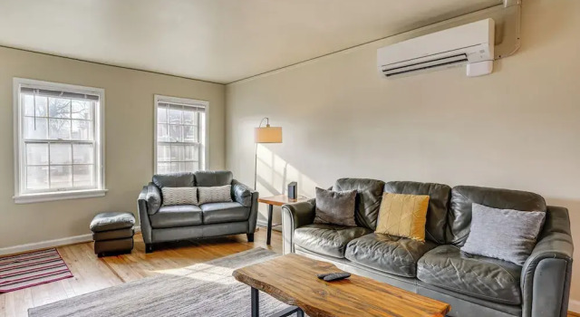 1 Mi to Downtown Pueblo! Cat-friendly Condo, Buchen Sie Ferienwohnung Pueblo West 