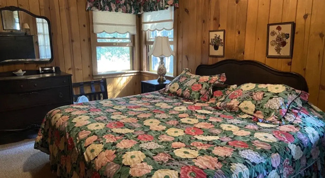 Hale Lani 16 2 Bedroom Cabin by Redawning, Book Feriehus Sherwood Forest USA