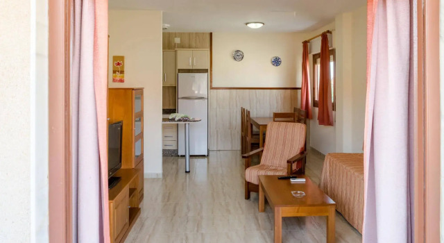 Apartamentos Tesy II, Varaa Huoneisto La Manga del Mar Menor 