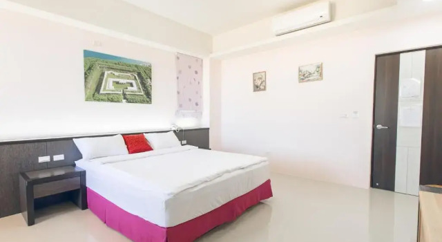 Двухместный номер Standard с балконом 5+1 Homestay
