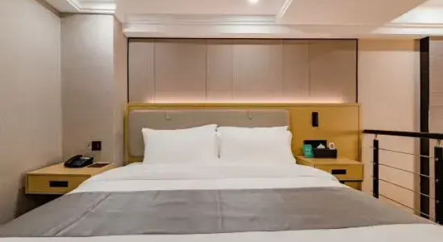 Люкс Luxury Victoria Business Hotel